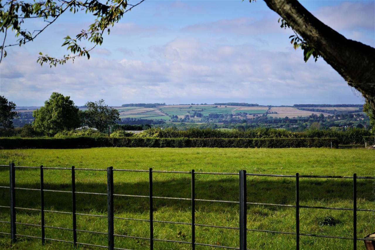 Banbury Hill Farm Panzió Charlbury Kültér fotó